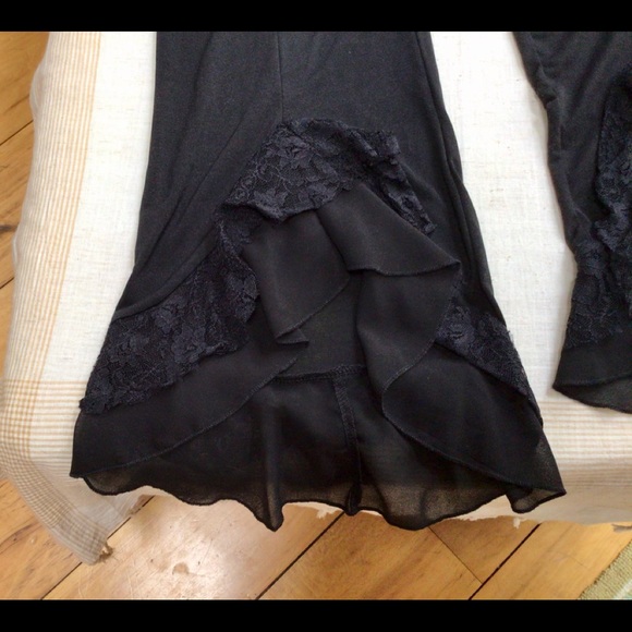 Va Va Voom! Back Adorned Paants - Picture 11 of 12